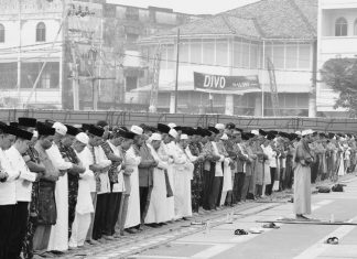 Puisi : Kami Datang Pada-MU