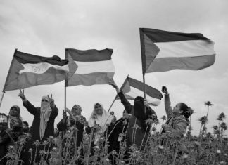 Apreasi Sastra Terhadap Puisi “Tuhan Ajari Aku Menabur Pasir”