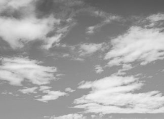 Puisi : Membaca Langit